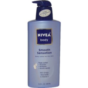 Nivea Lotion à usage quotidien Smooth Sensation pour le corps - Pour les peaux sèches - 400 ml