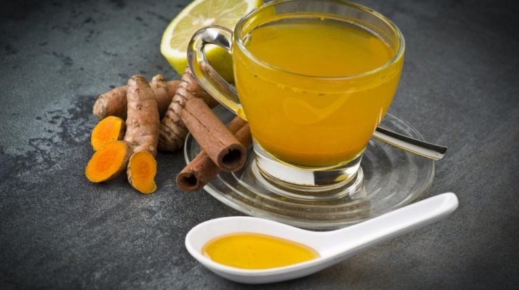 7 raisons pour lesquelles le thé au curcuma est bénéfique pour votre santé