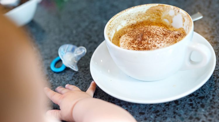 Caféine pendant l'allaitement : quelle quantité pouvez-vous boire en toute sécurité ?